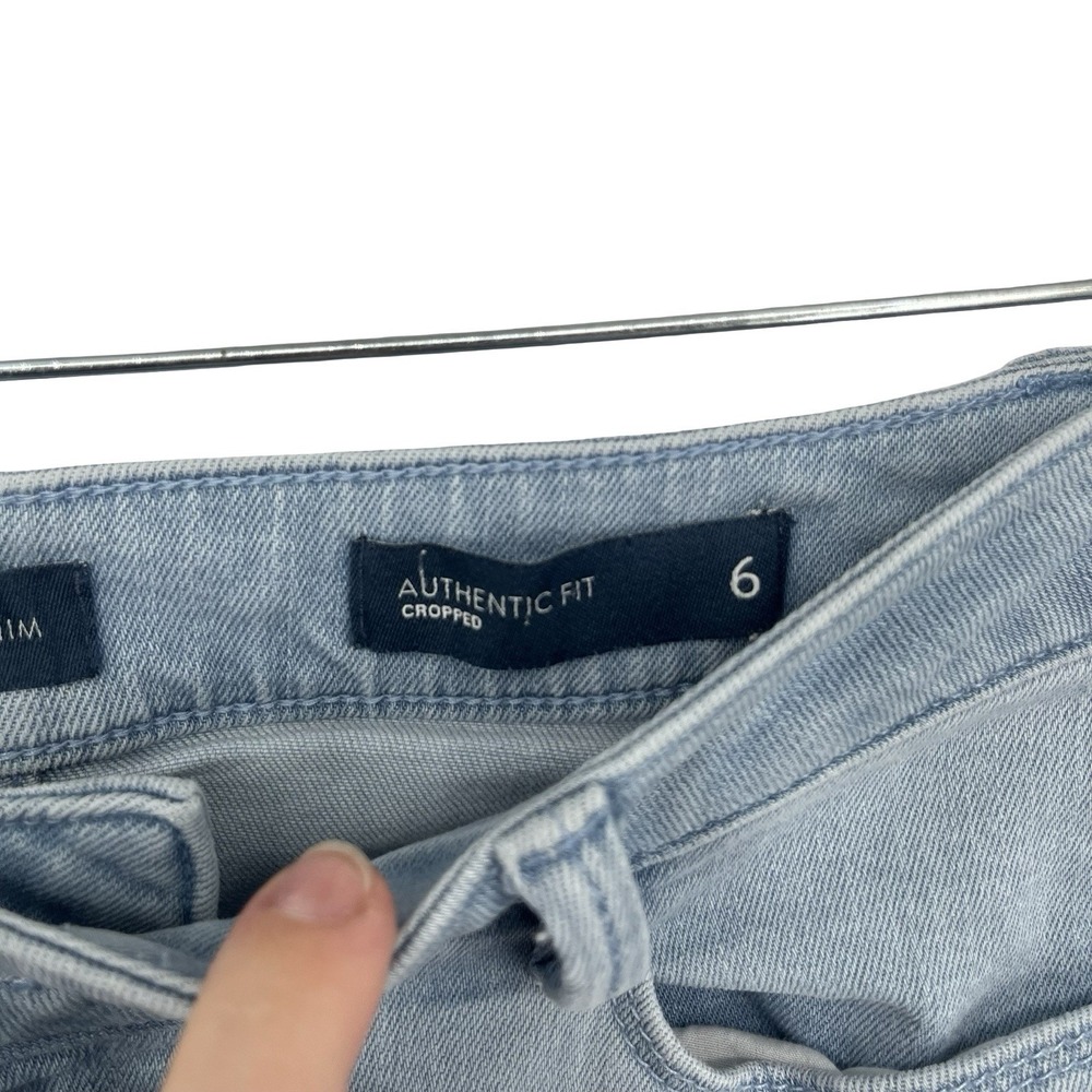 J Jill Authentic Fit Cropped Jeans Women 6 Light Wash Raw Hem Straight Capri - Picture 4 of 7